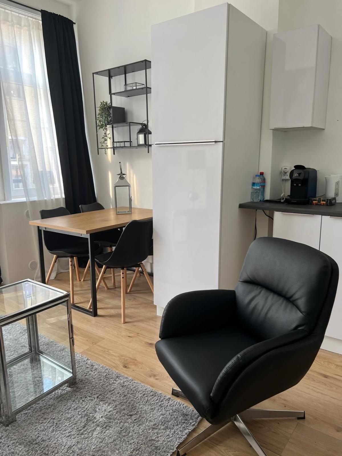 2 Bedroom Apartment 1 Floor In Blankenberge Vrijheidstraat 3 Luaran gambar